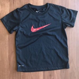 Nike dry-fit short sleeve shirt - 7